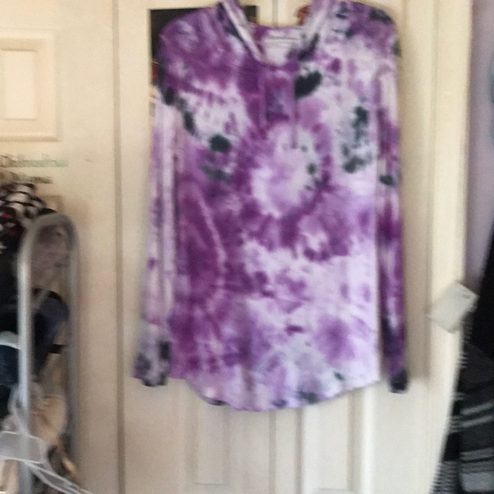 Tie dye T-shrit with hoodie!